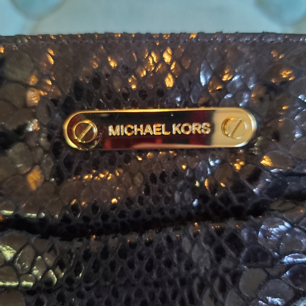 Michael Kors - Faux Snakeskin - 3 Way Convertible Clutch, Shoulder & Crossbody - Picture 8 of 15
